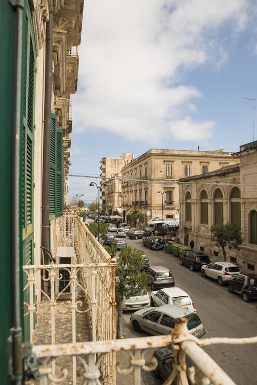 Bed and Breakfast Sognando Ortigia Syracuse Exterior foto