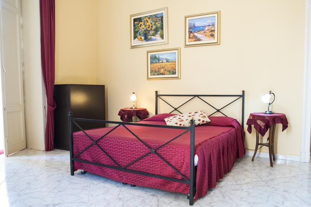 Bed and Breakfast Sognando Ortigia Syracuse Exterior foto